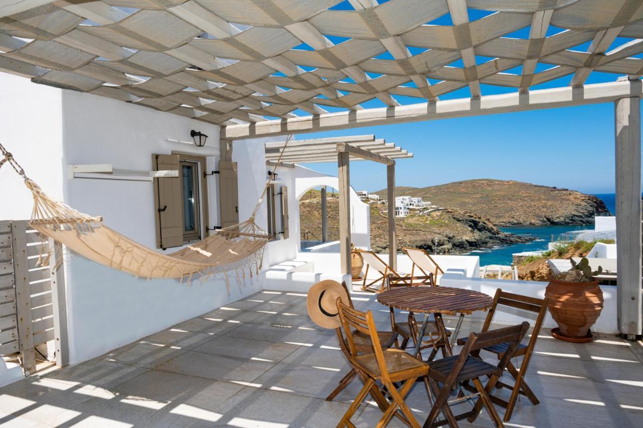 Miramare Suites Mykonos Merchia Beach Екстер'єр фото